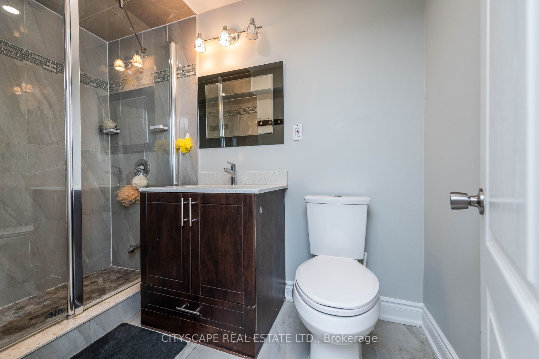 34 Wasaga Rd