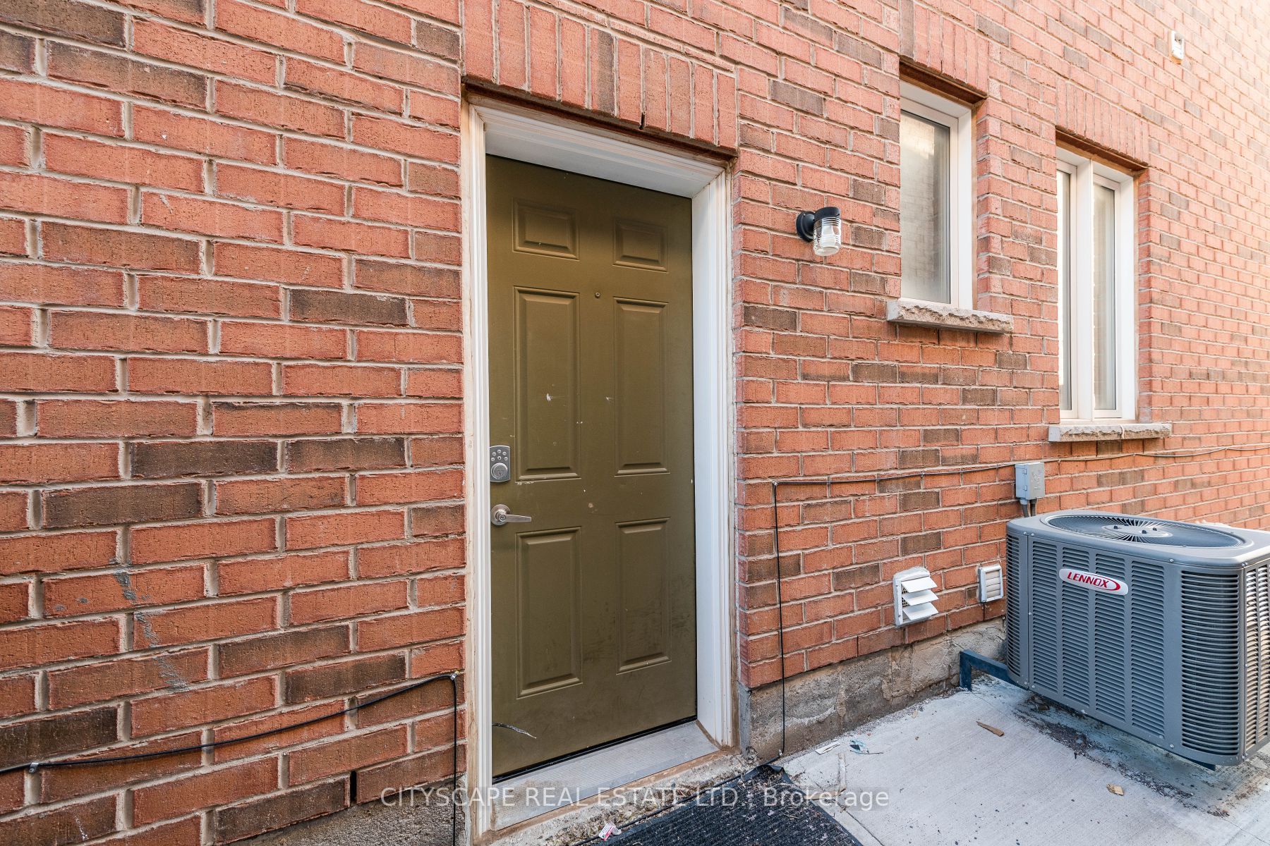 34 Wasaga Rd