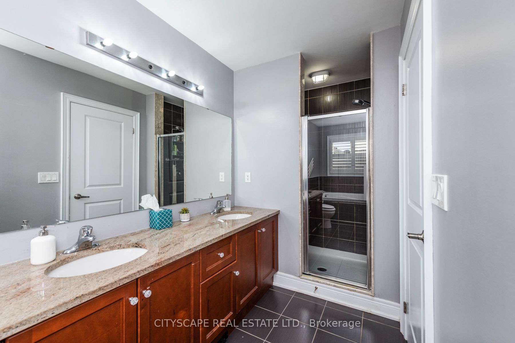 34 Wasaga Rd