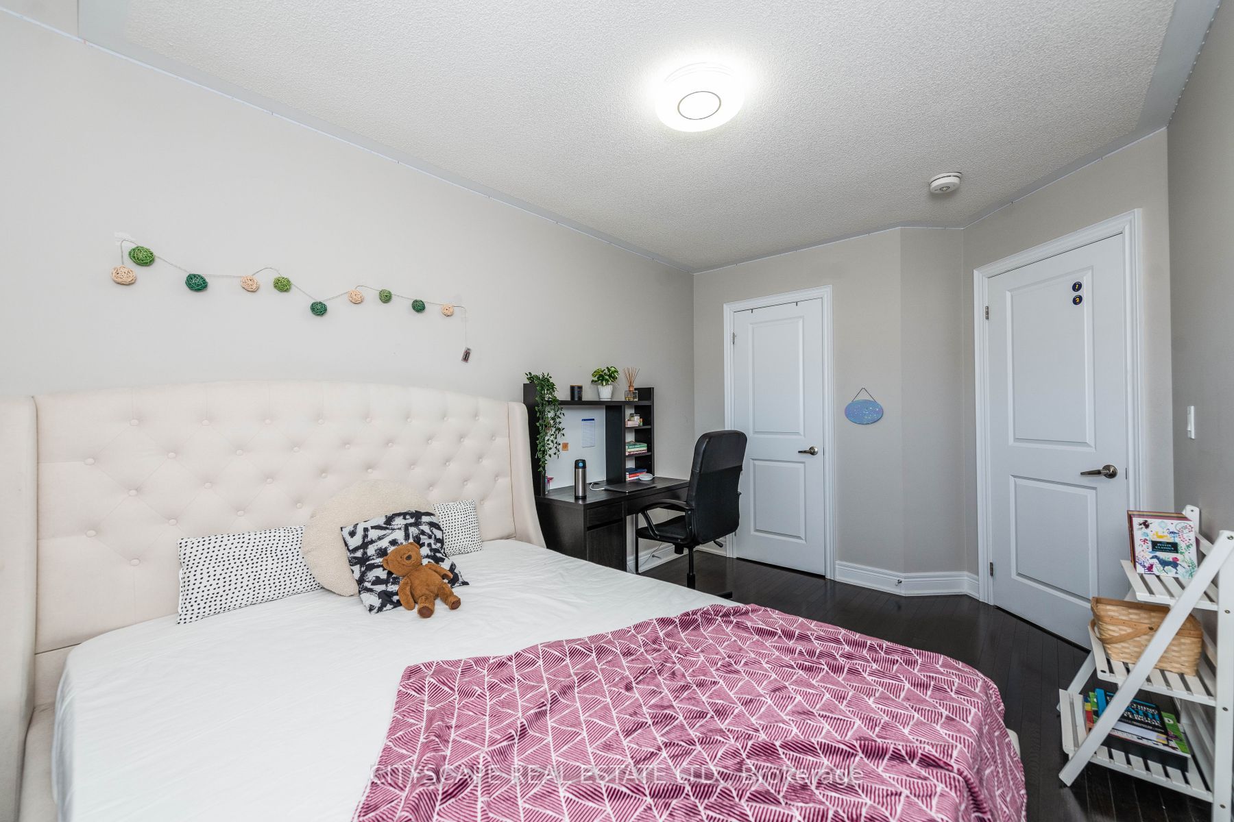 34 Wasaga Rd