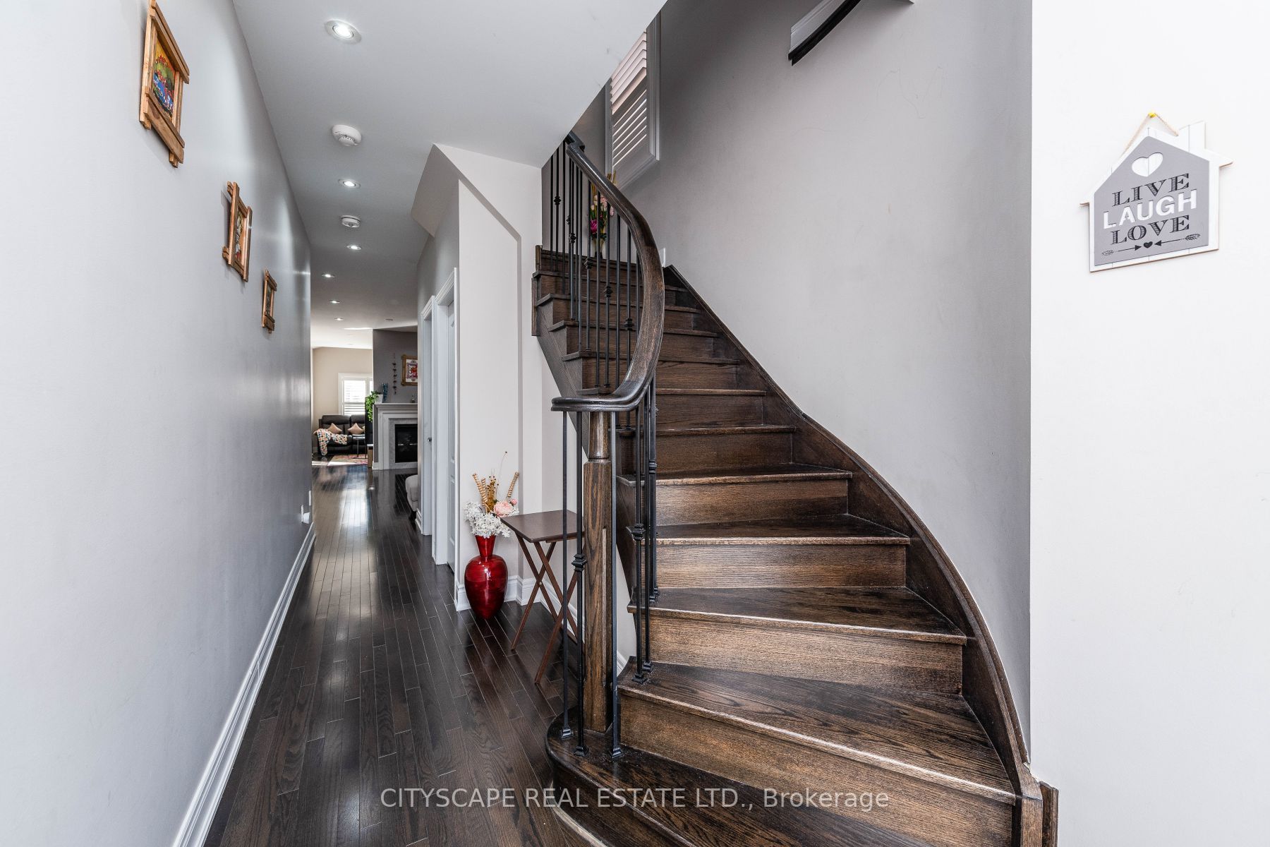 34 Wasaga Rd