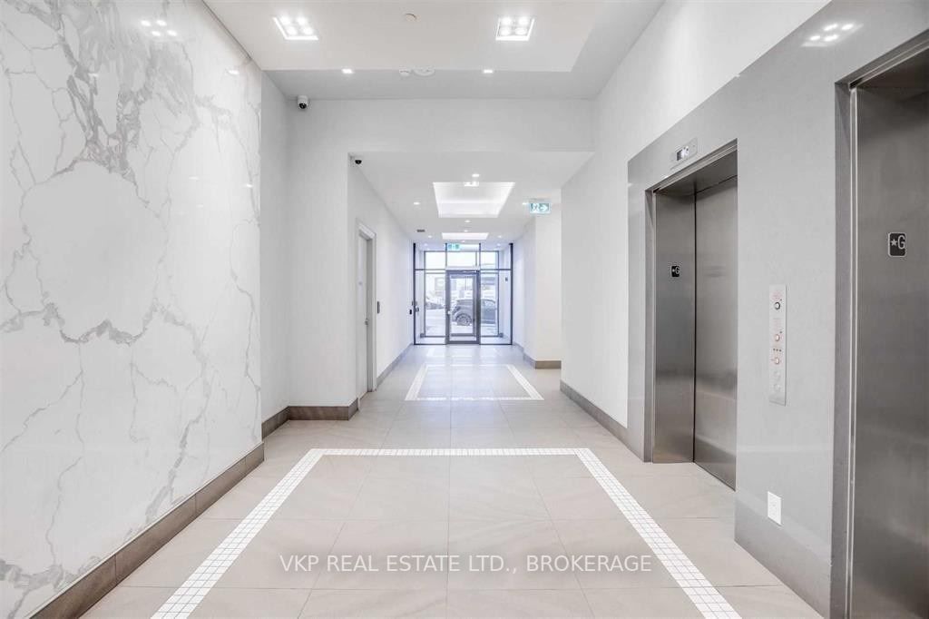 16 Mcadam Ave, #Ph902