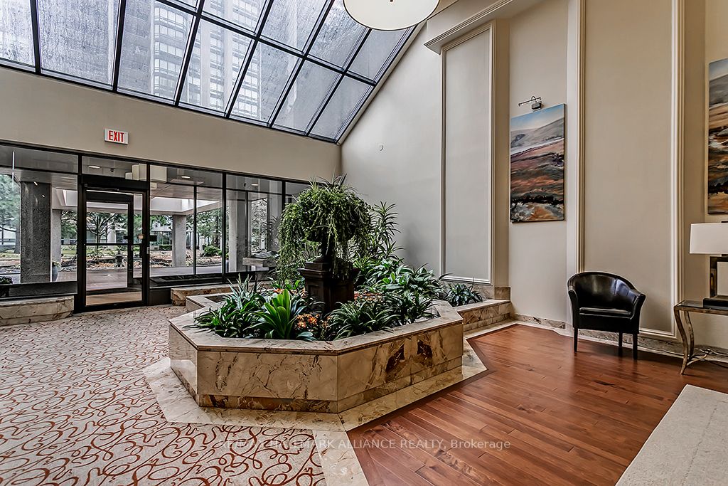 Listing W6053476 - Large Photo # 34