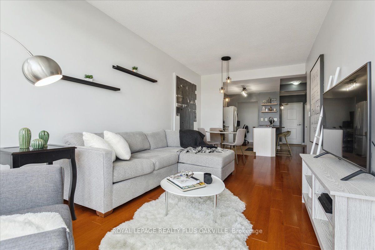 Listing W6053540 - Large Photo # 17
