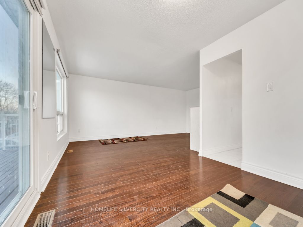 Listing W6053840 - Large Photo # 18