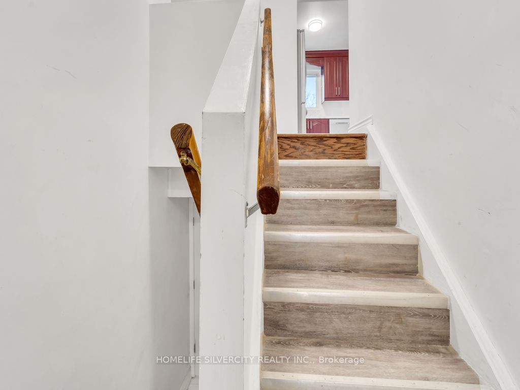 Listing W6053840 - Large Photo # 13