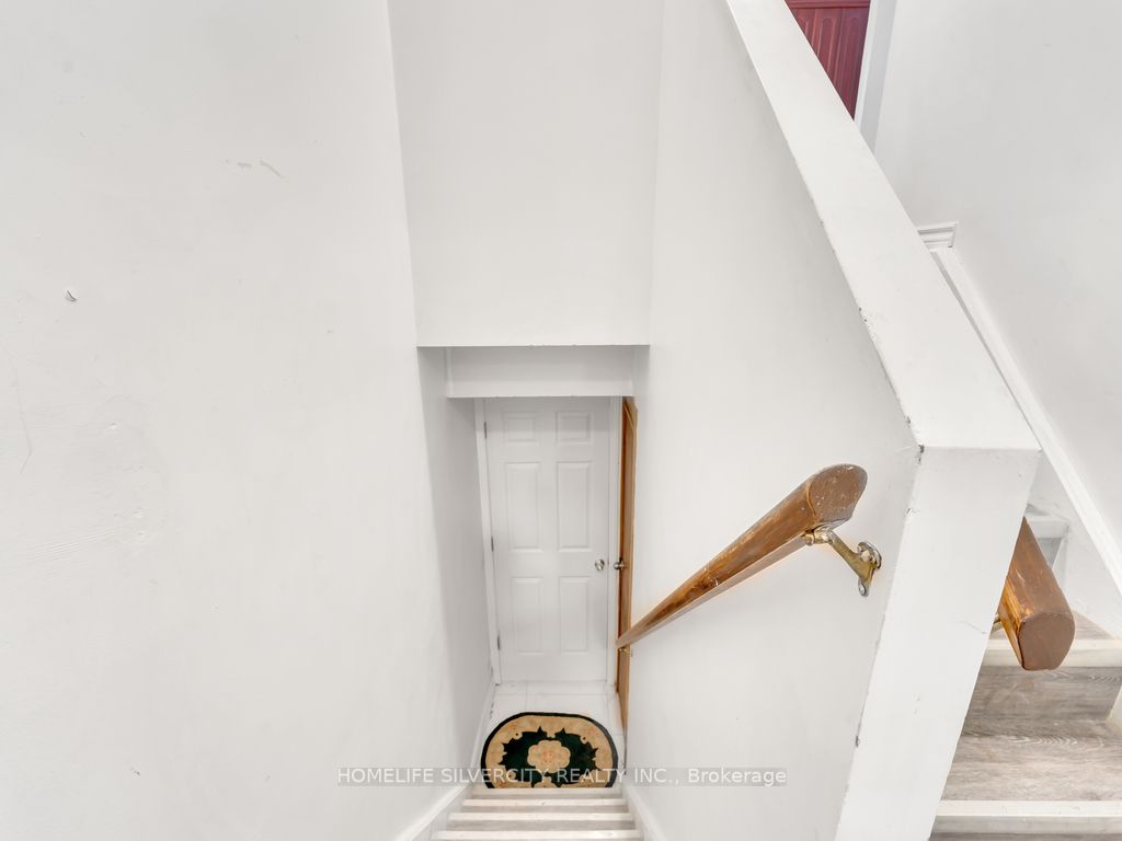 Listing W6053840 - Large Photo # 12