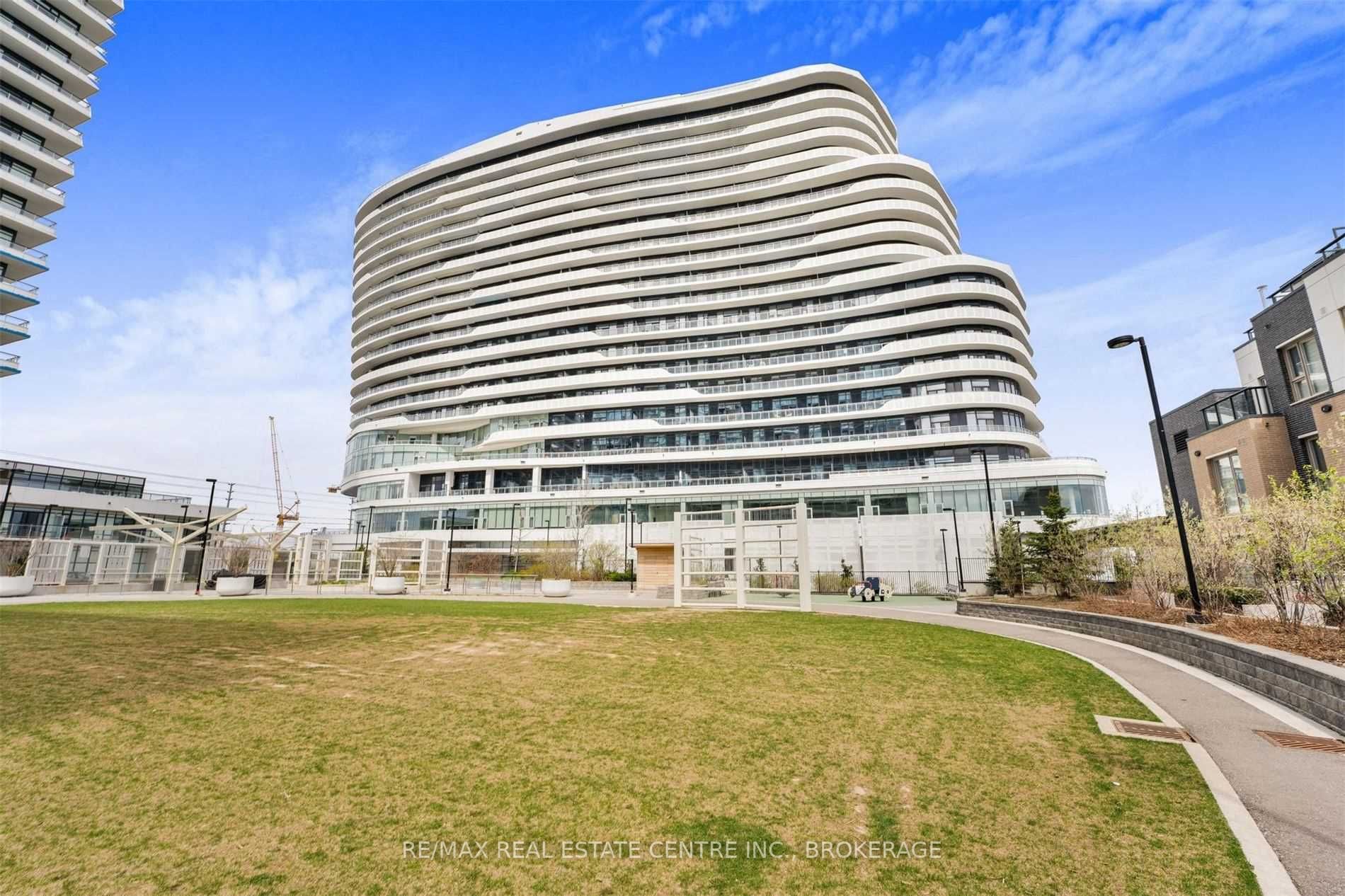 2520 Eglinton Ave W, #1813