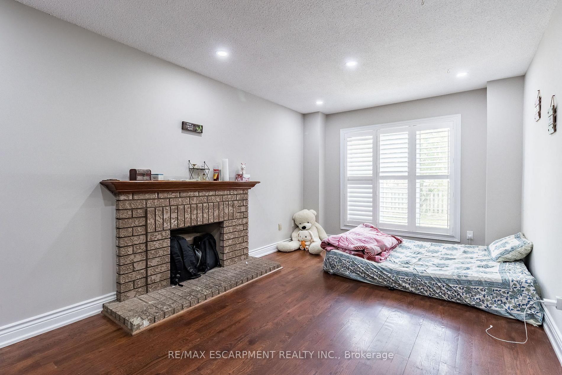 109 Mountainash Rd