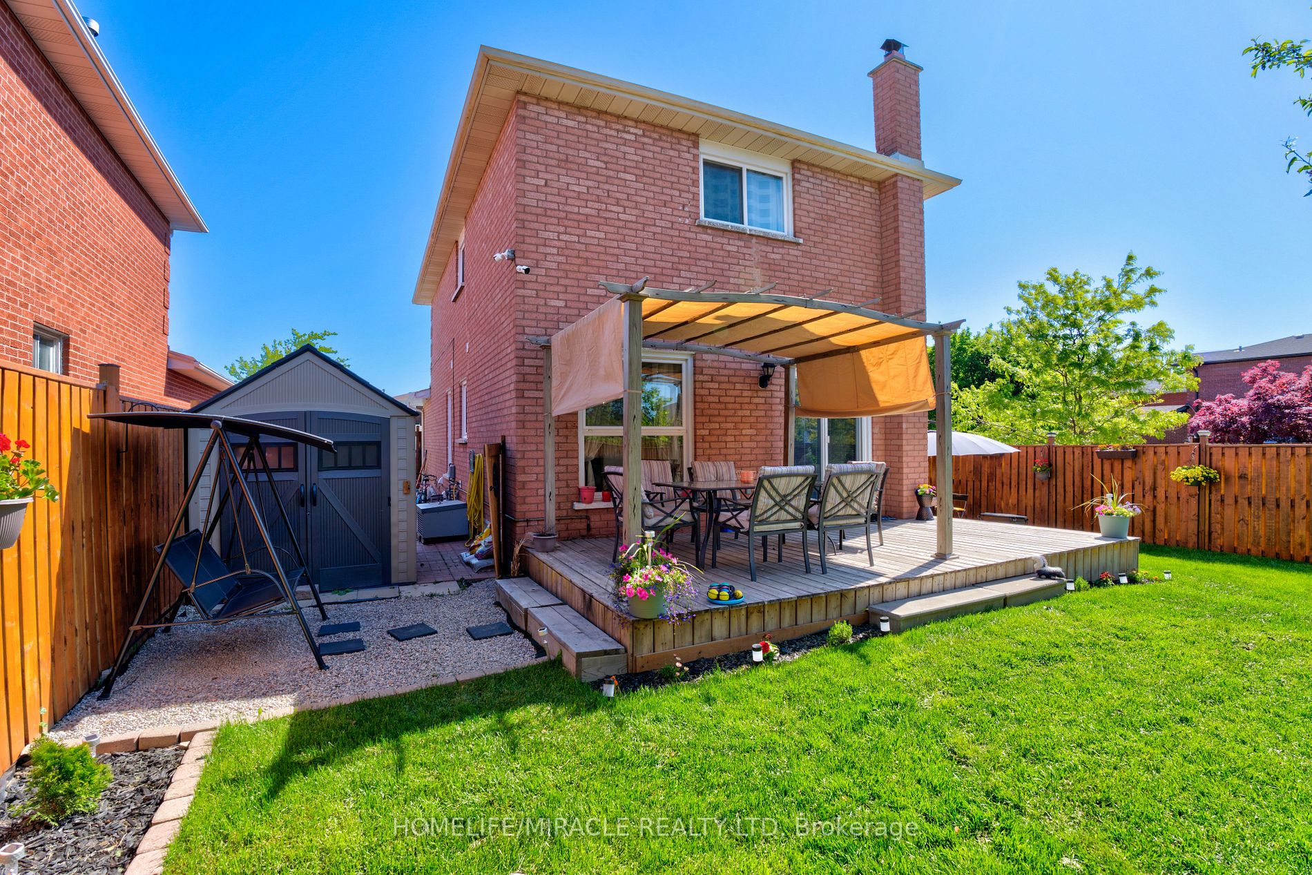 10 Shenstone Ave