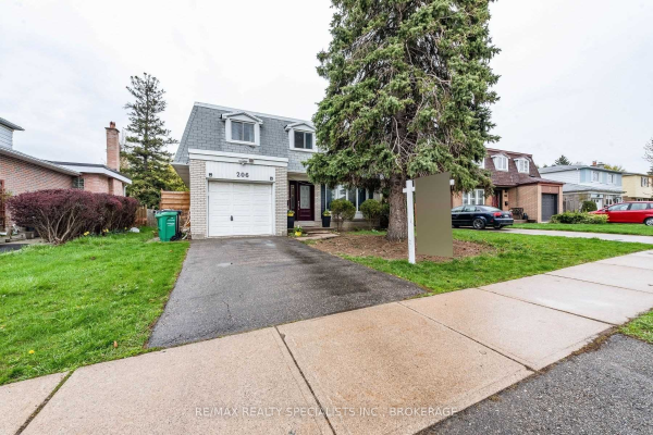 206 Mcmurchy Ave, Brampton
