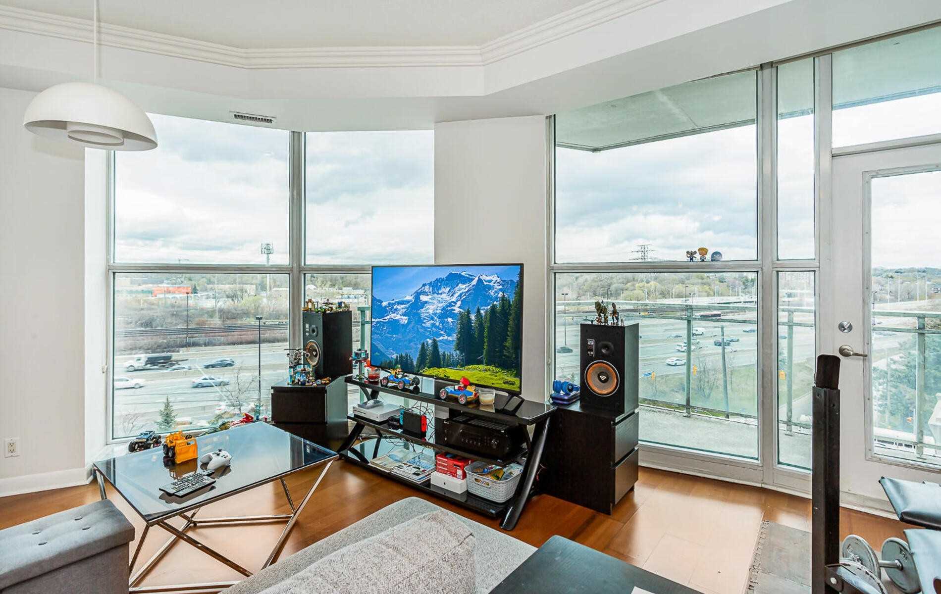2067 Lake Shore Blvd W, #601