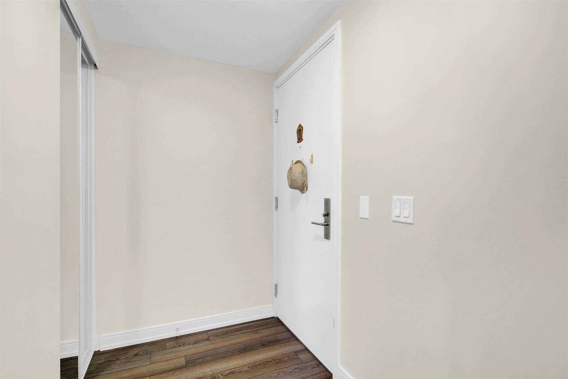 20 Thomas Riley Rd, #2409