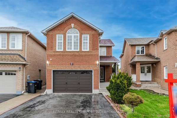 8 Mannel Cres, Brampton