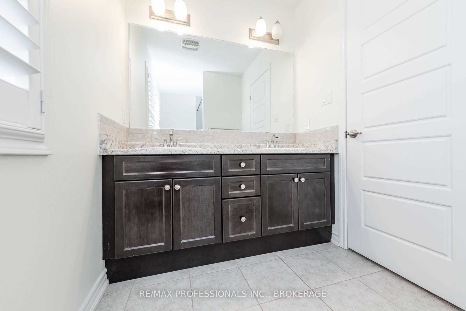 3474 Vernon Powell Dr