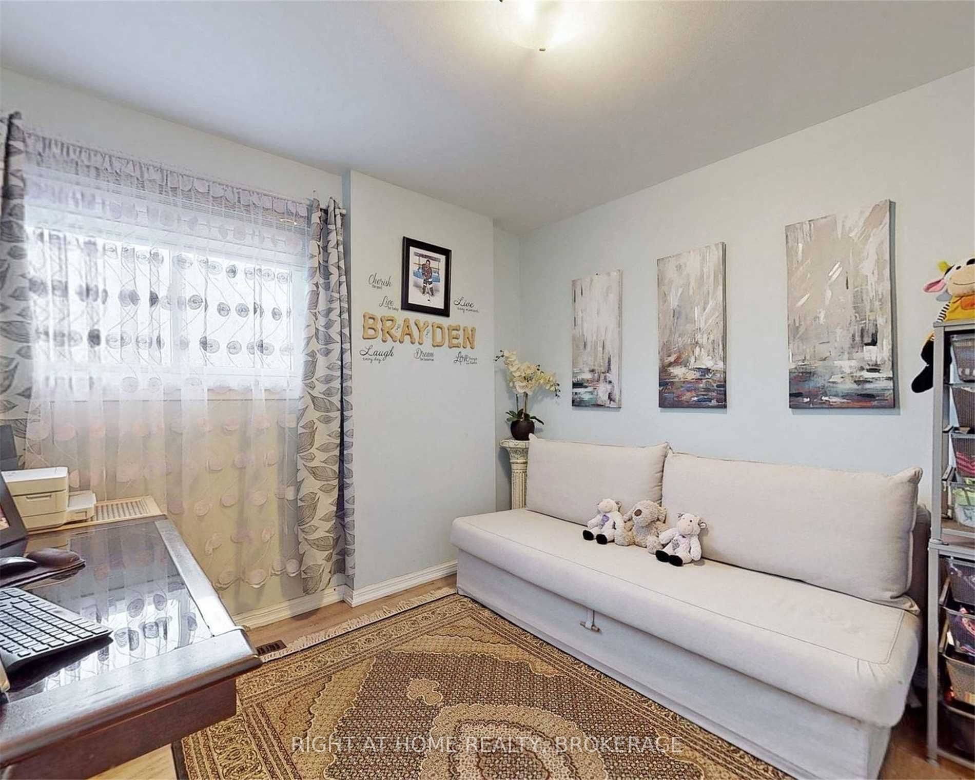521 Boismere Crt