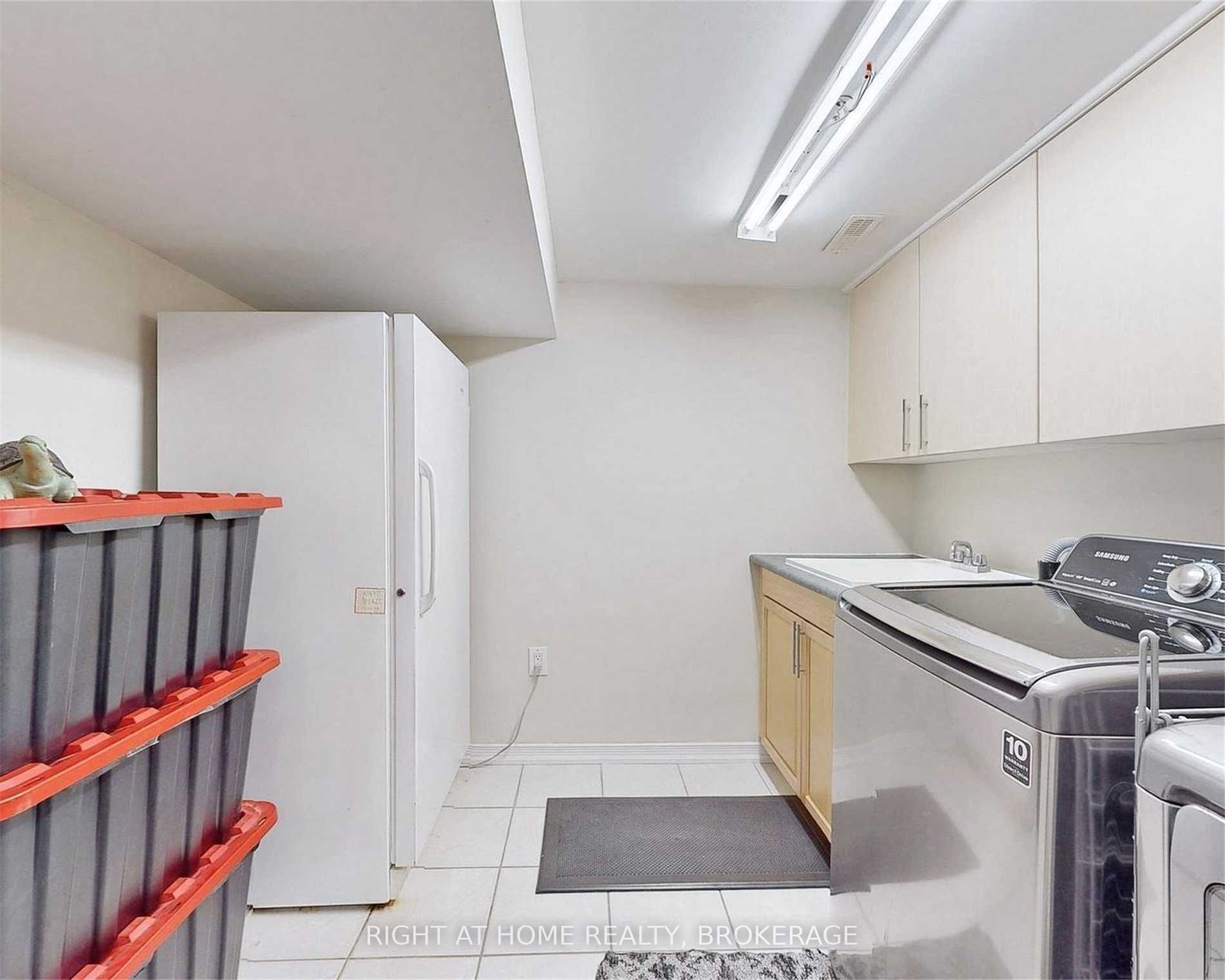 521 Boismere Crt