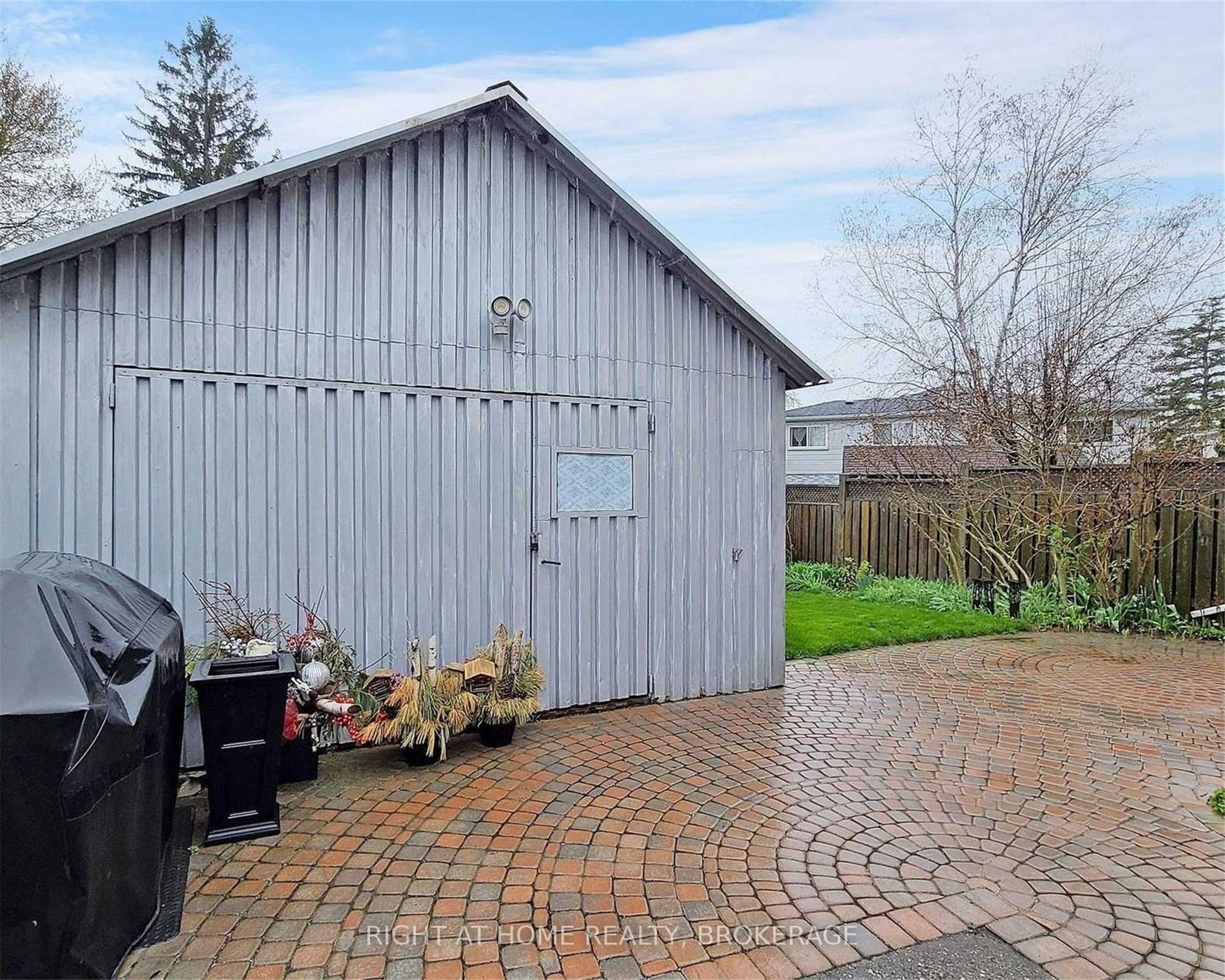 521 Boismere Crt