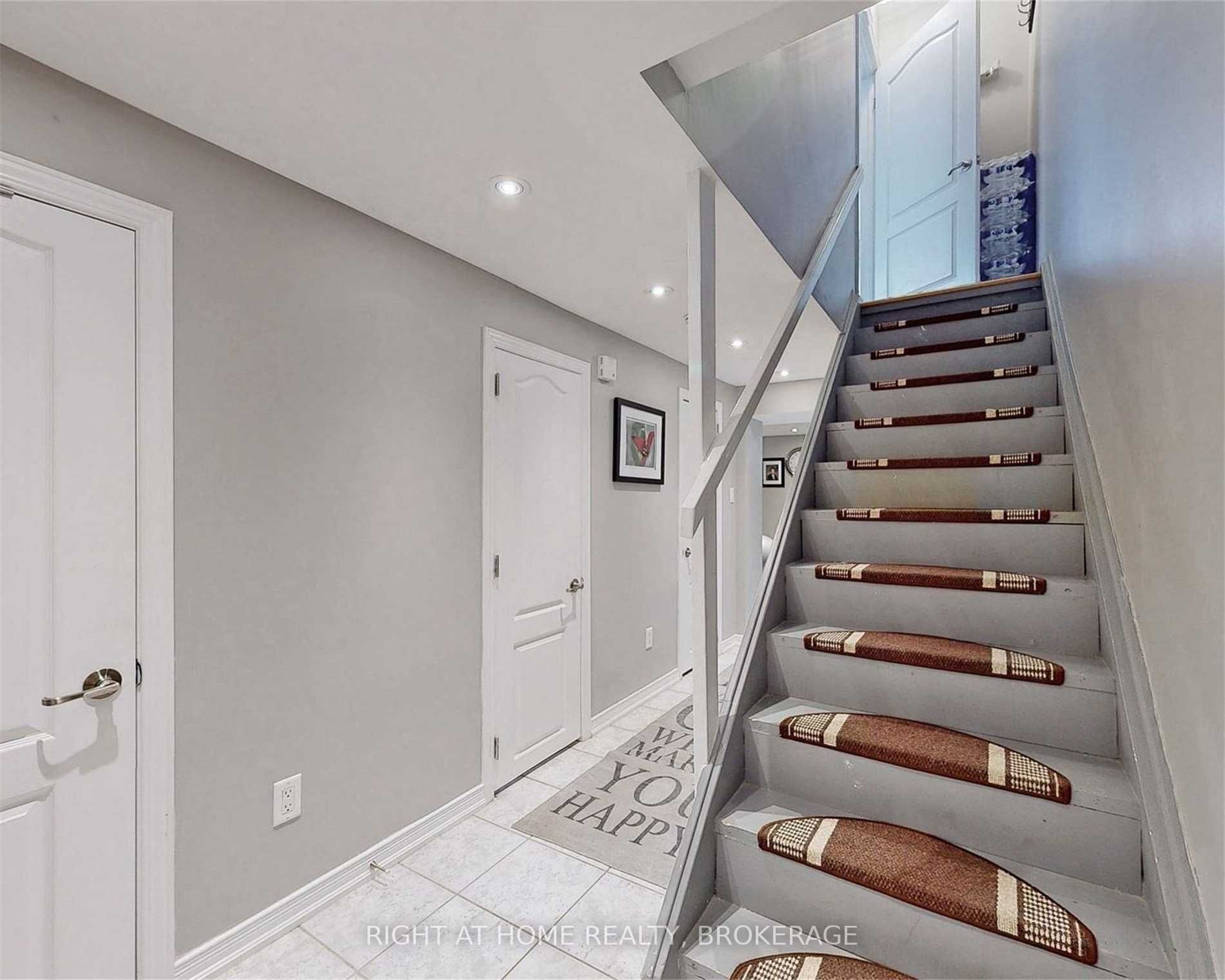 521 Boismere Crt