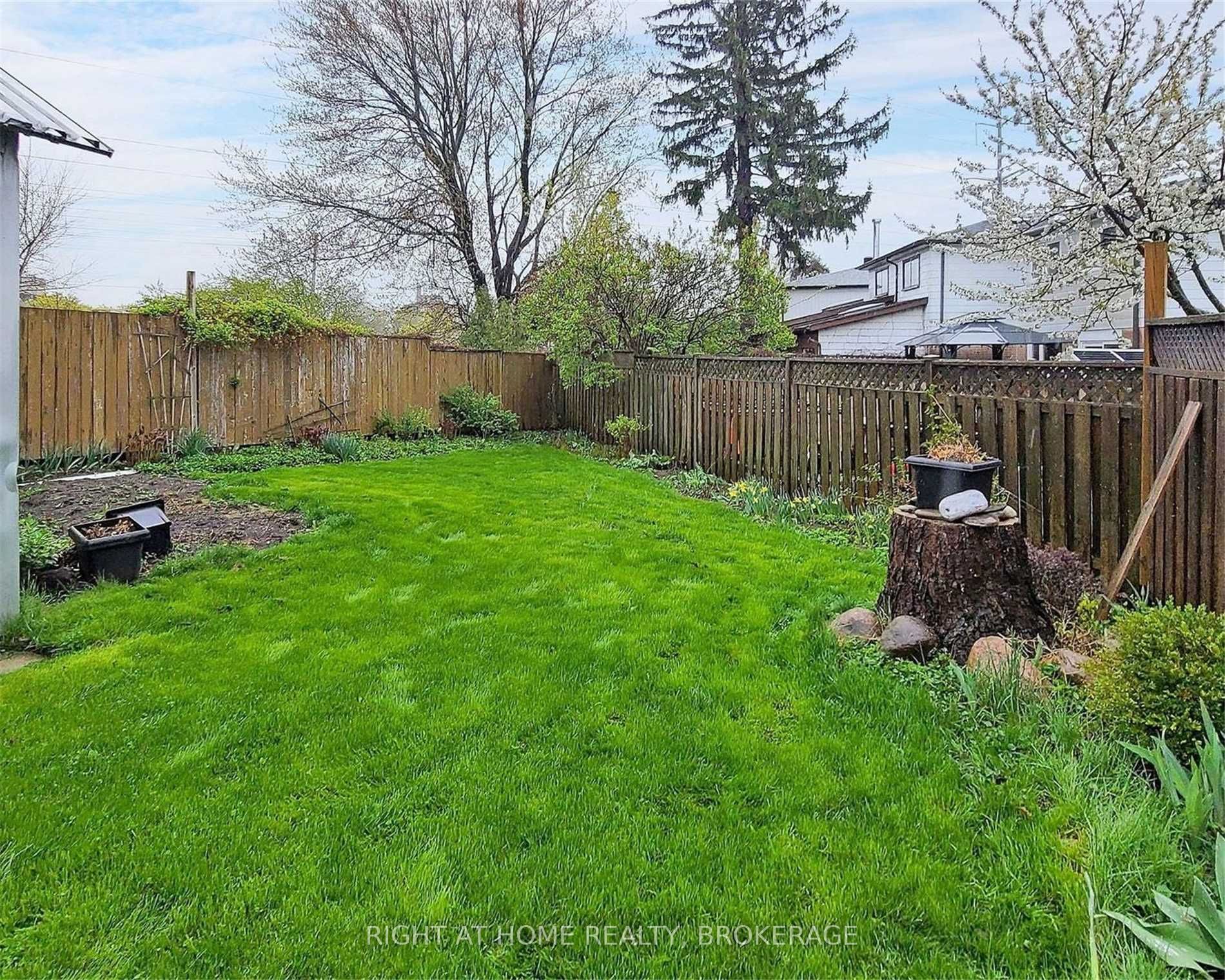 521 Boismere Crt