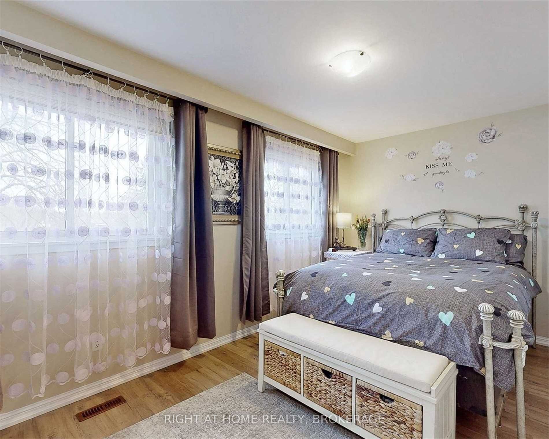 521 Boismere Crt