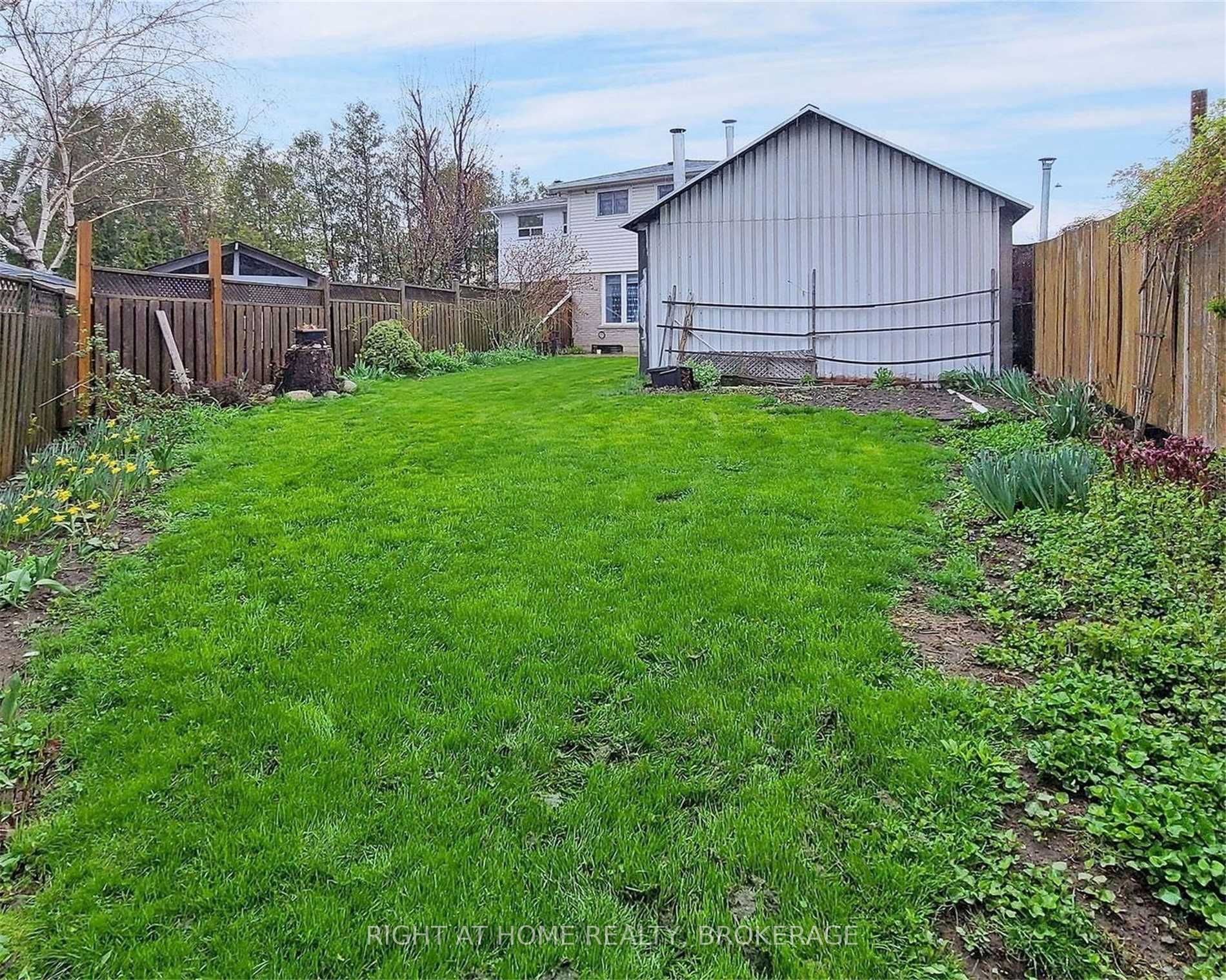 521 Boismere Crt