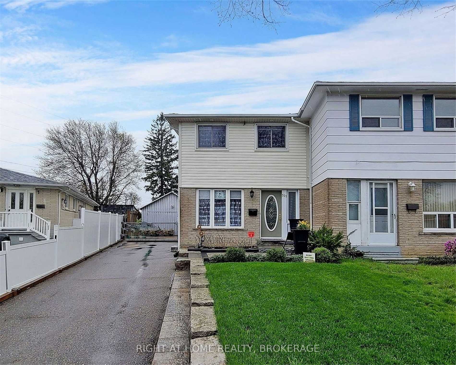 521 Boismere Crt
