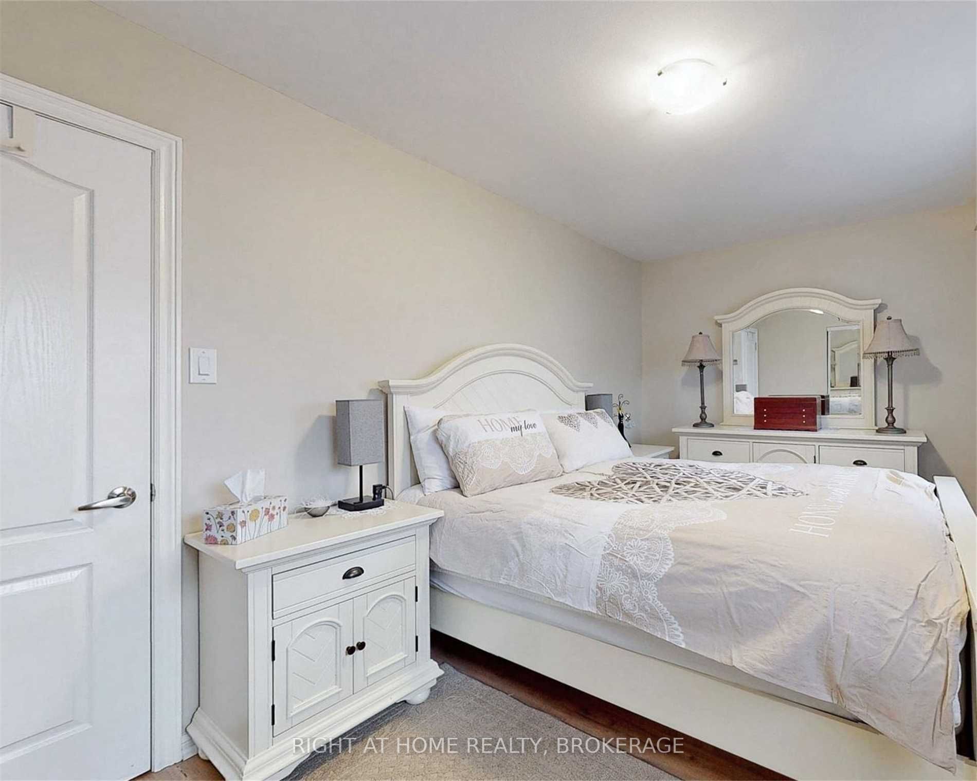 521 Boismere Crt