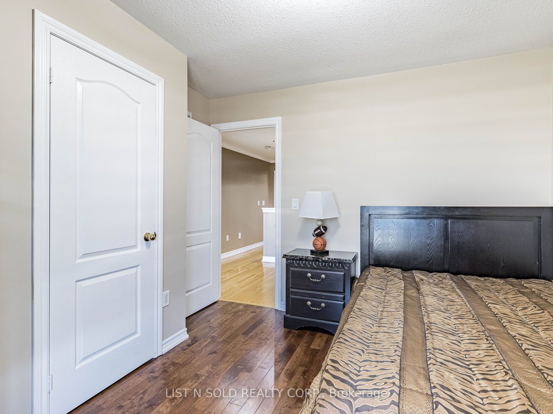 5 Fairwood Circ