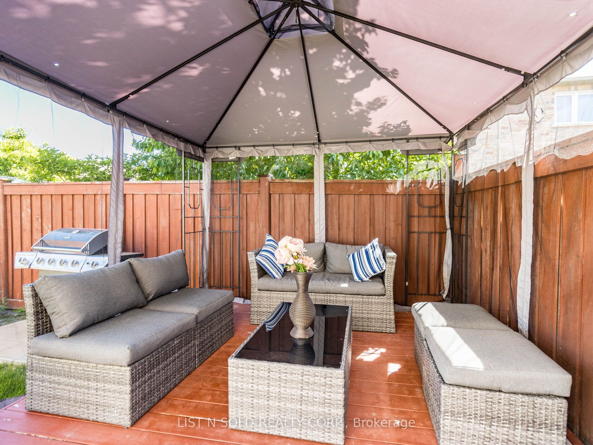 5 Fairwood Circ