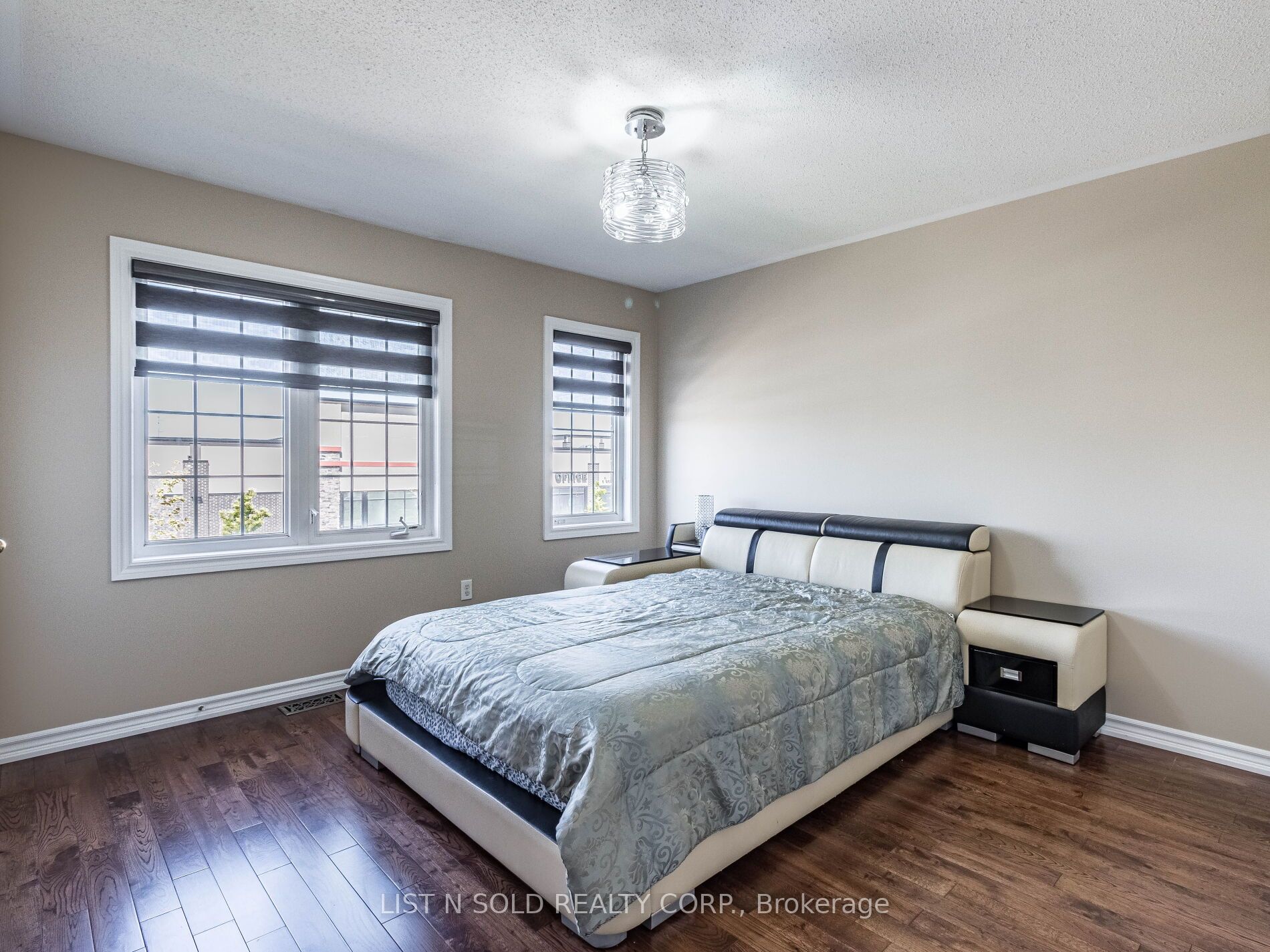 5 Fairwood Circ