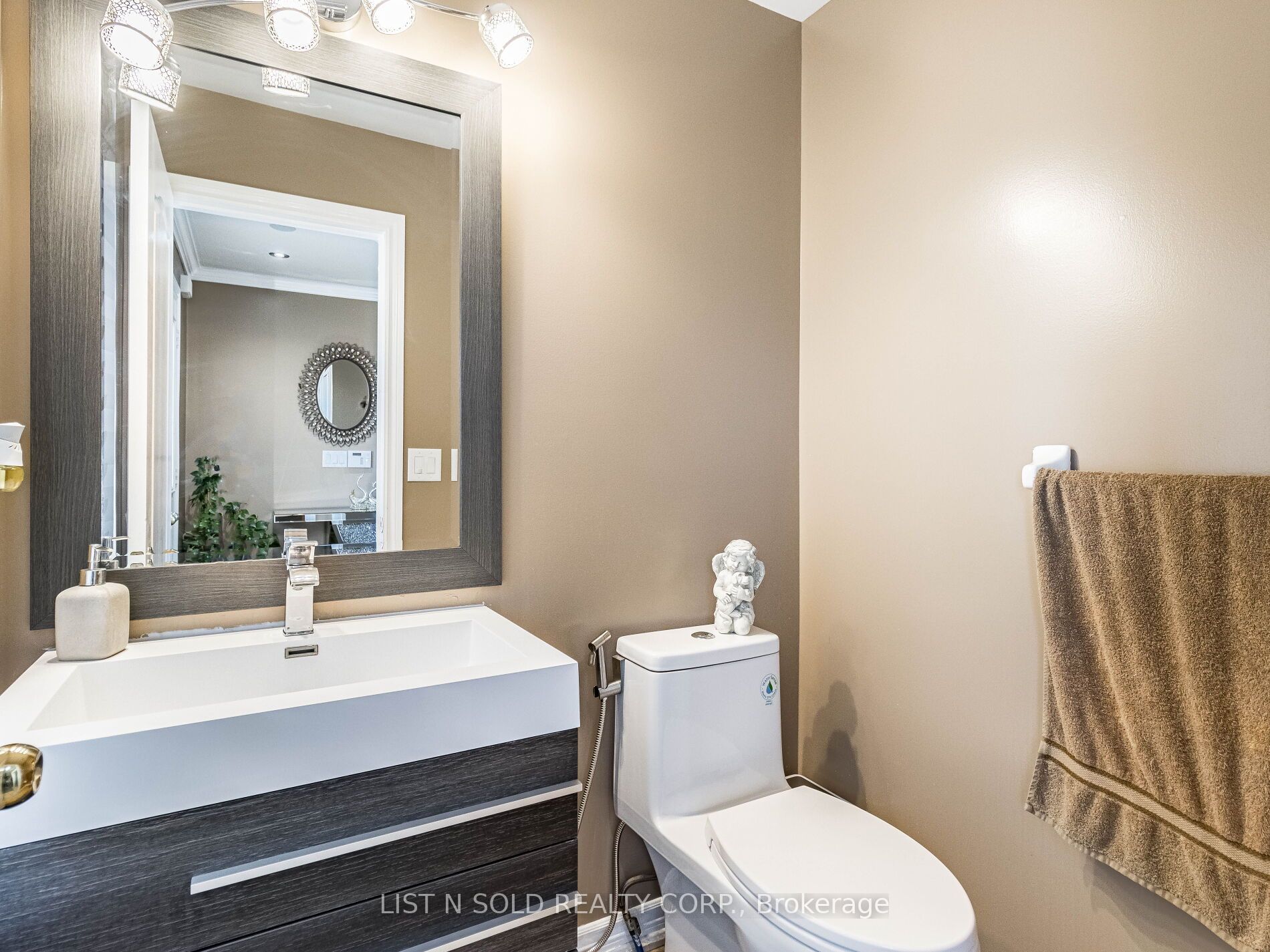 5 Fairwood Circ