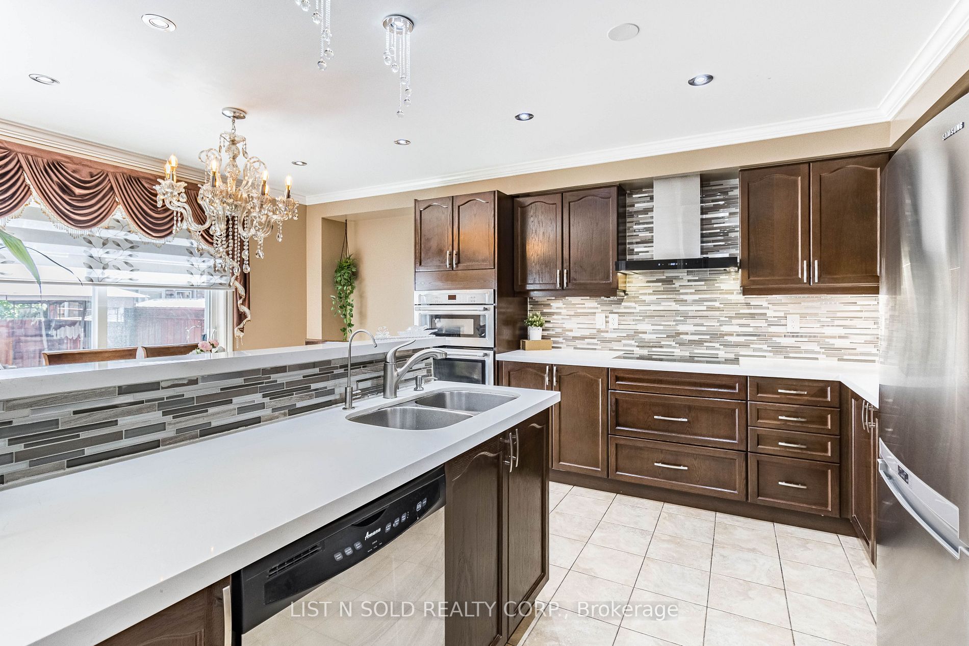 5 Fairwood Circ