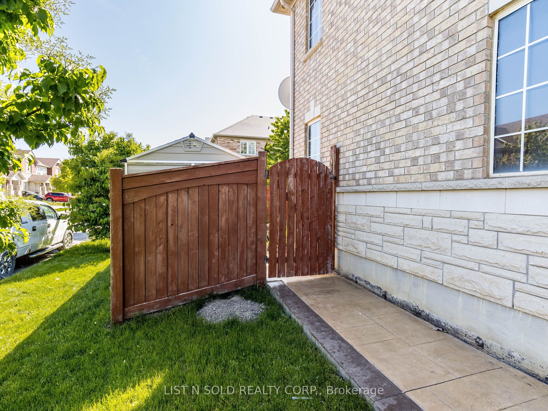 5 Fairwood Circ