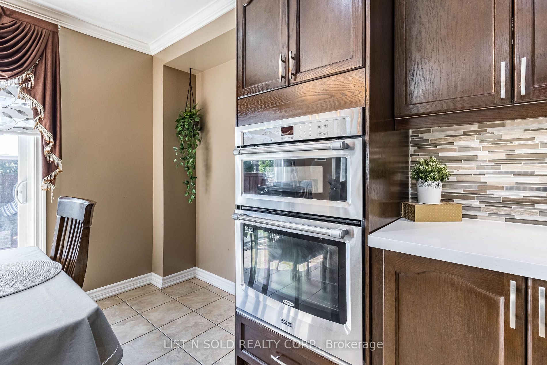 5 Fairwood Circ