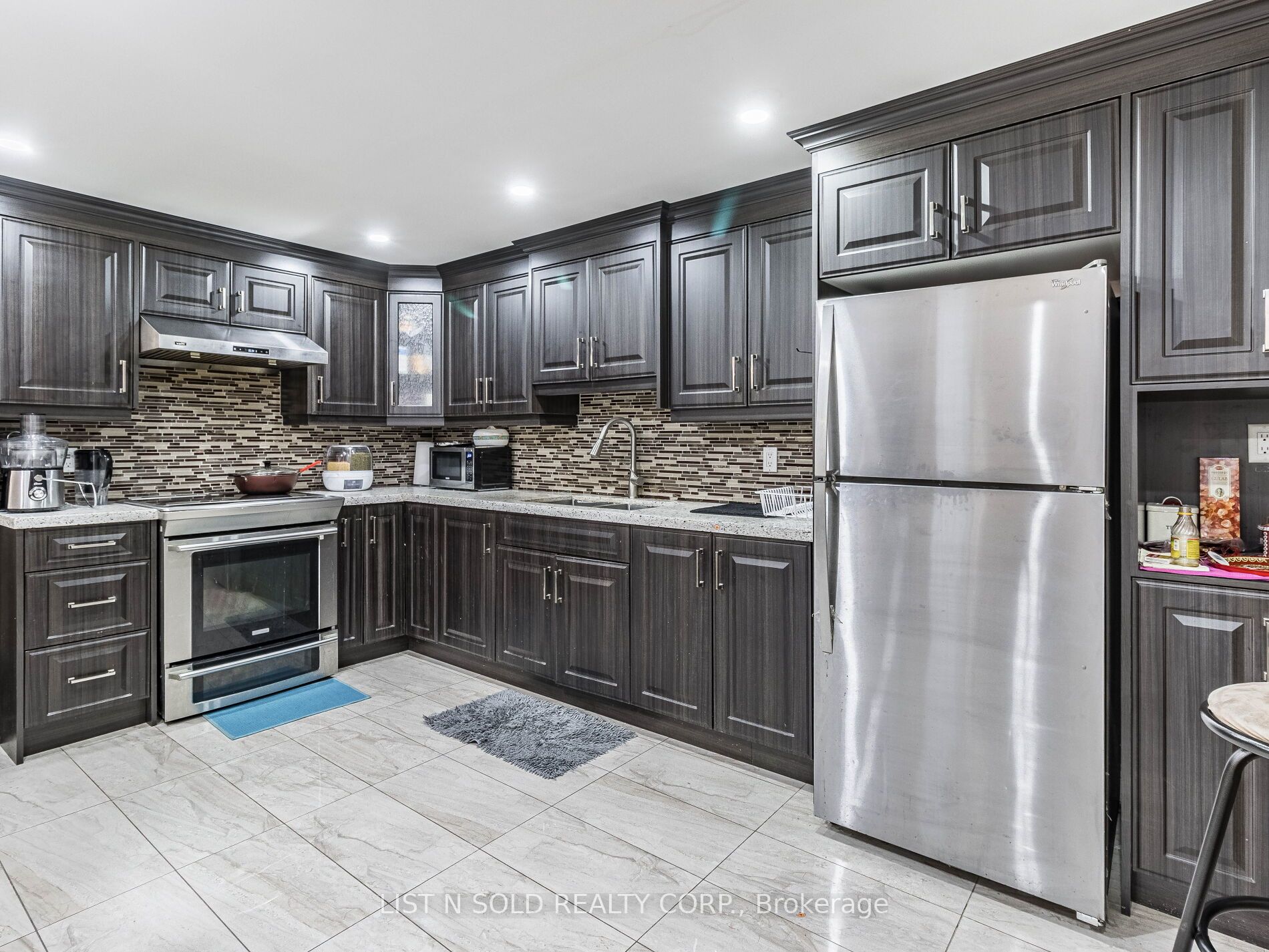 5 Fairwood Circ