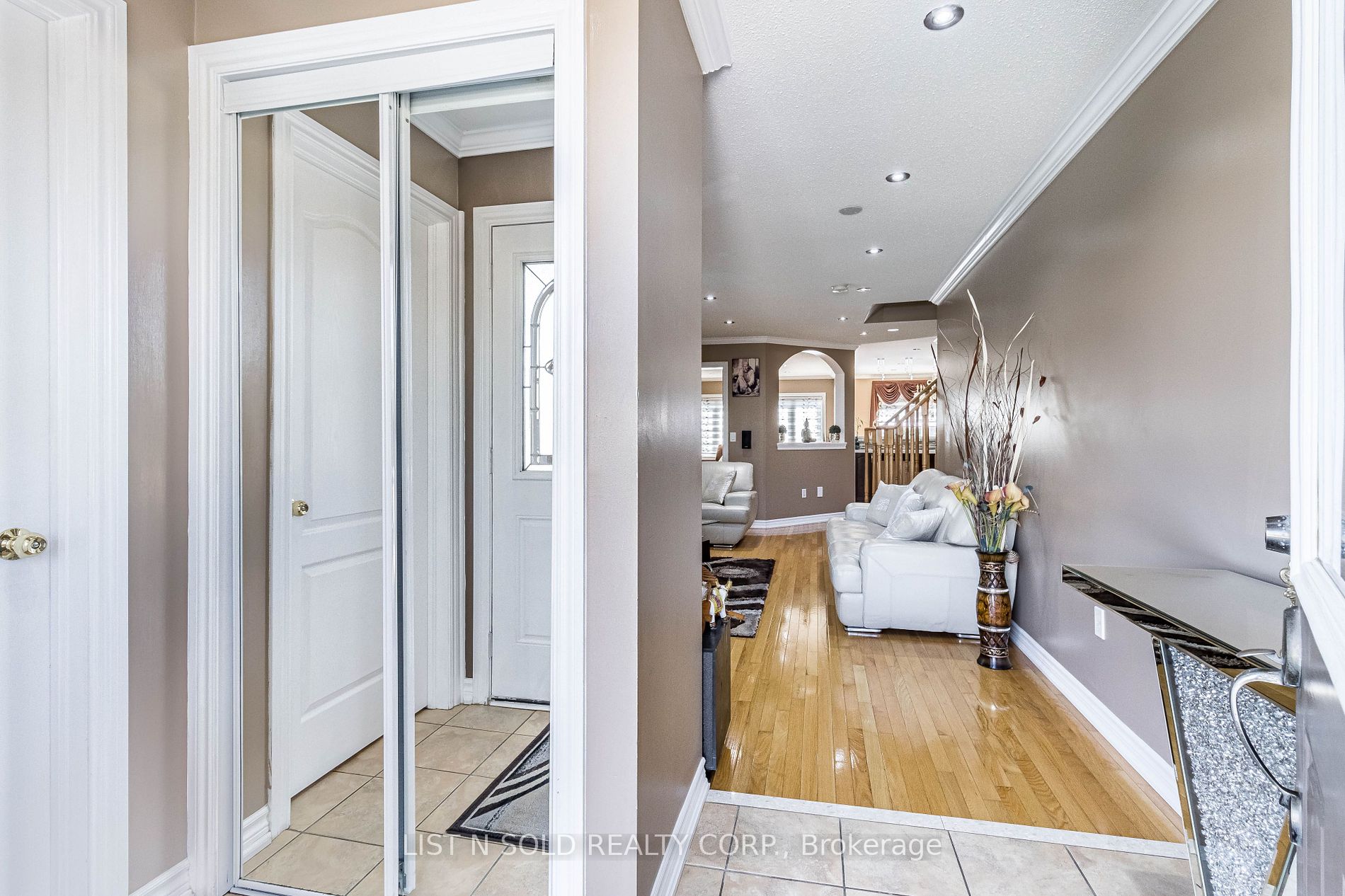 5 Fairwood Circ