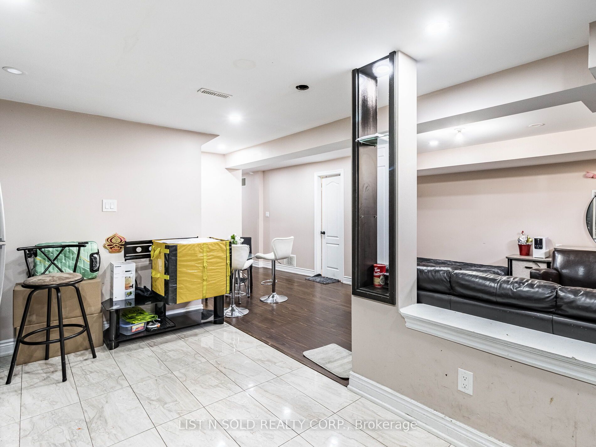 5 Fairwood Circ