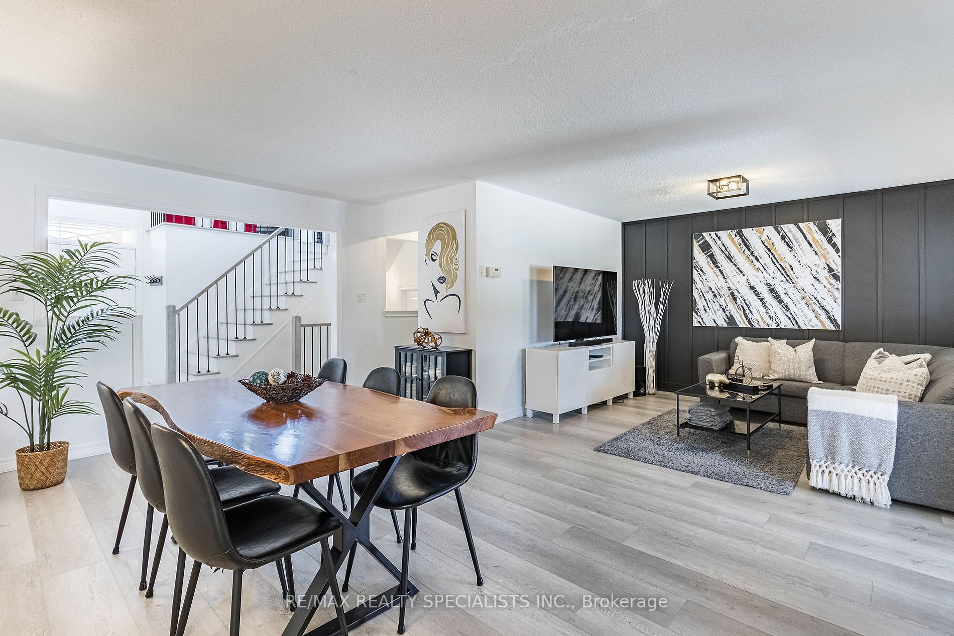 83 Emily Carr Crescent