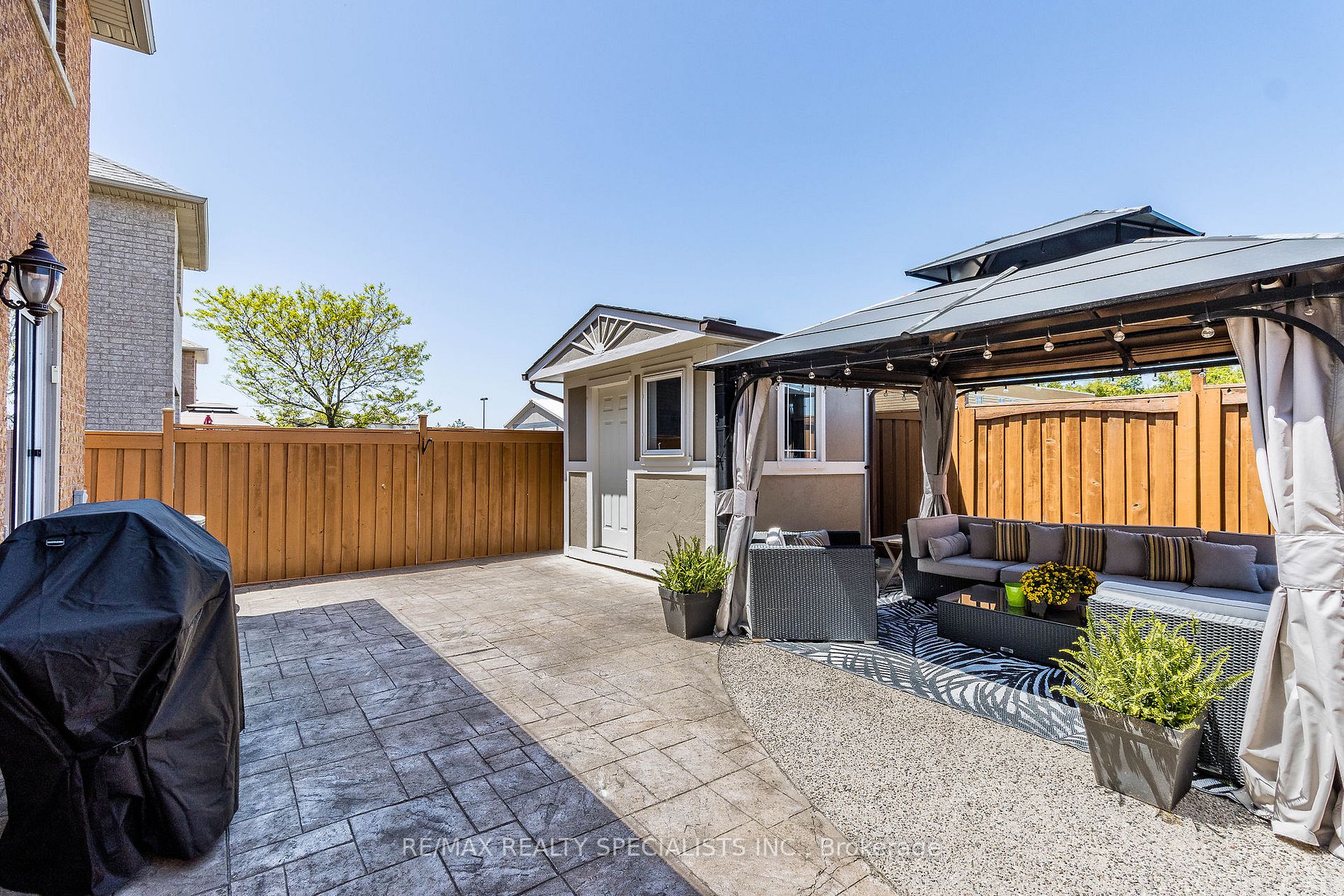 83 Emily Carr Crescent