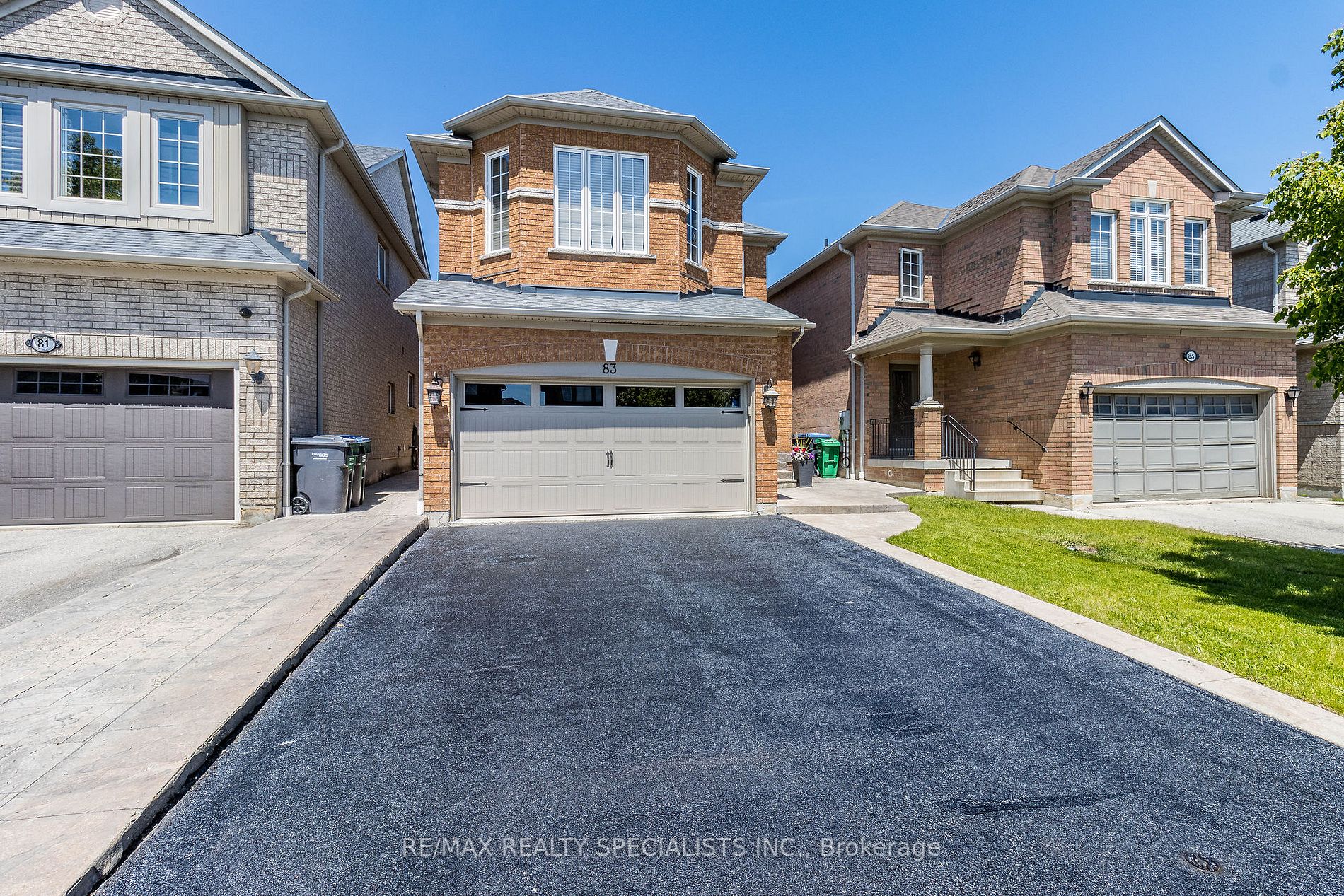 83 Emily Carr Crescent