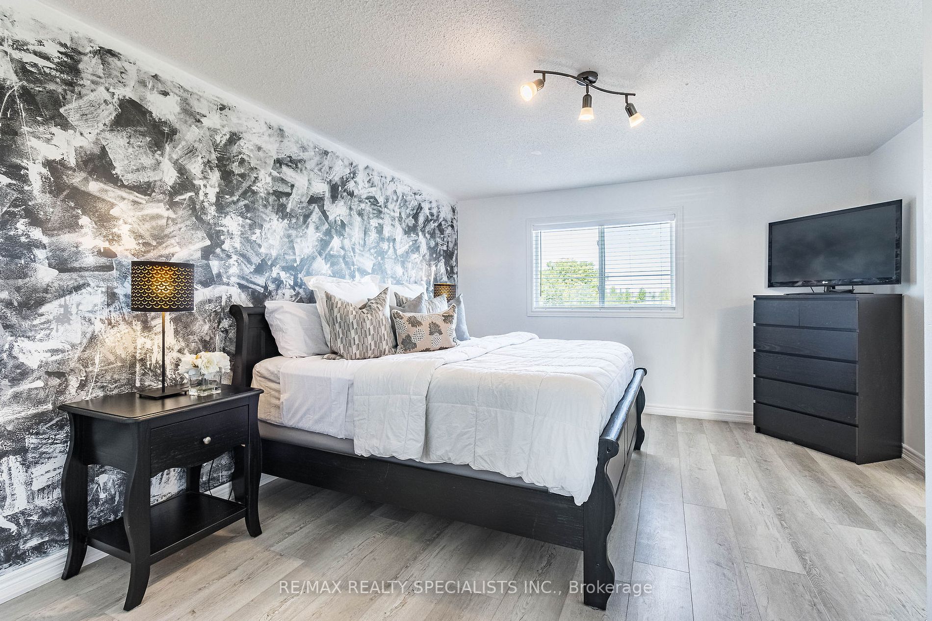 83 Emily Carr Crescent