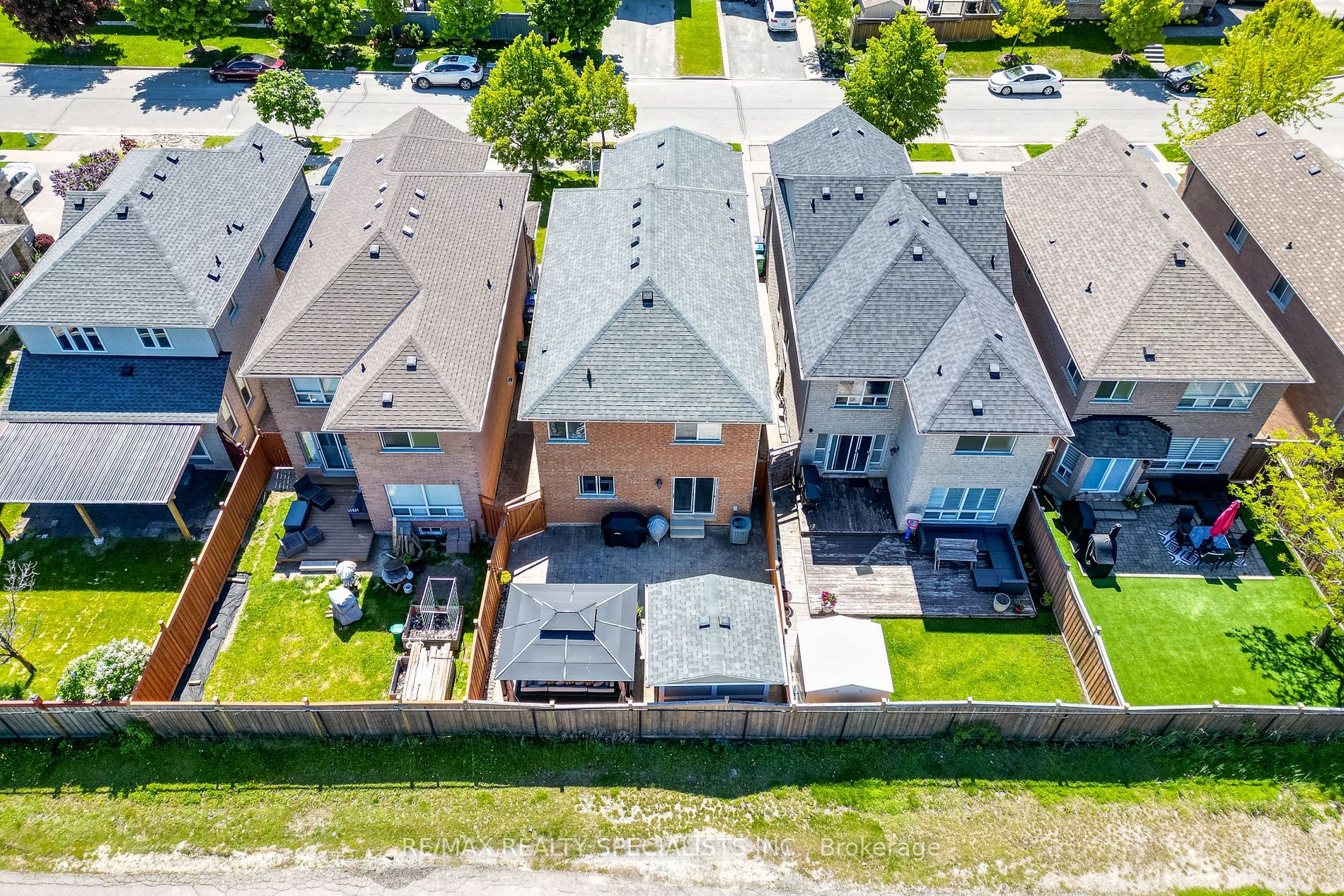 83 Emily Carr Crescent