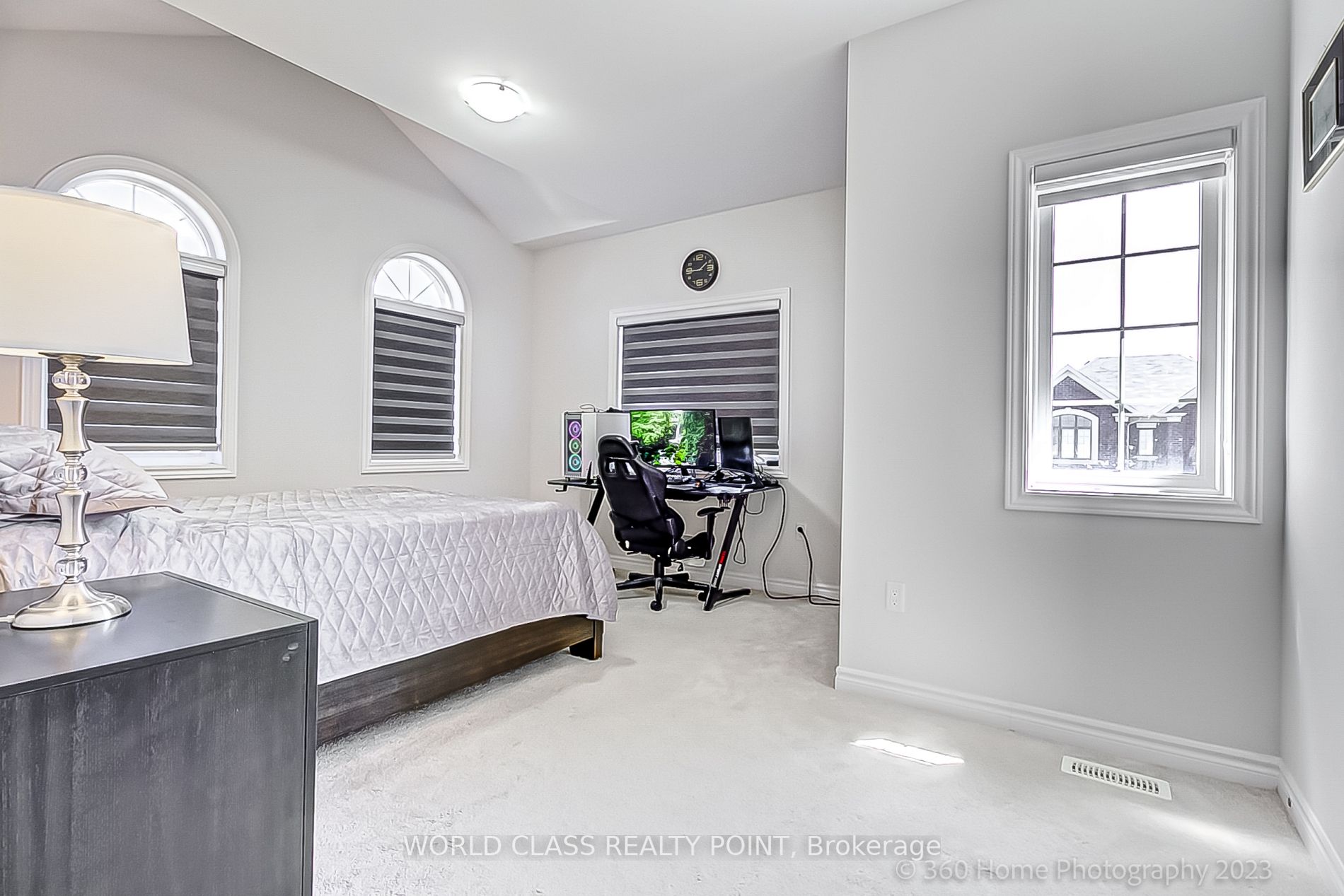 2 Loomis Rd