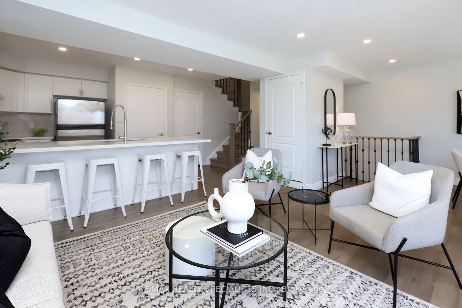 5050 Intrepid Dr, #63