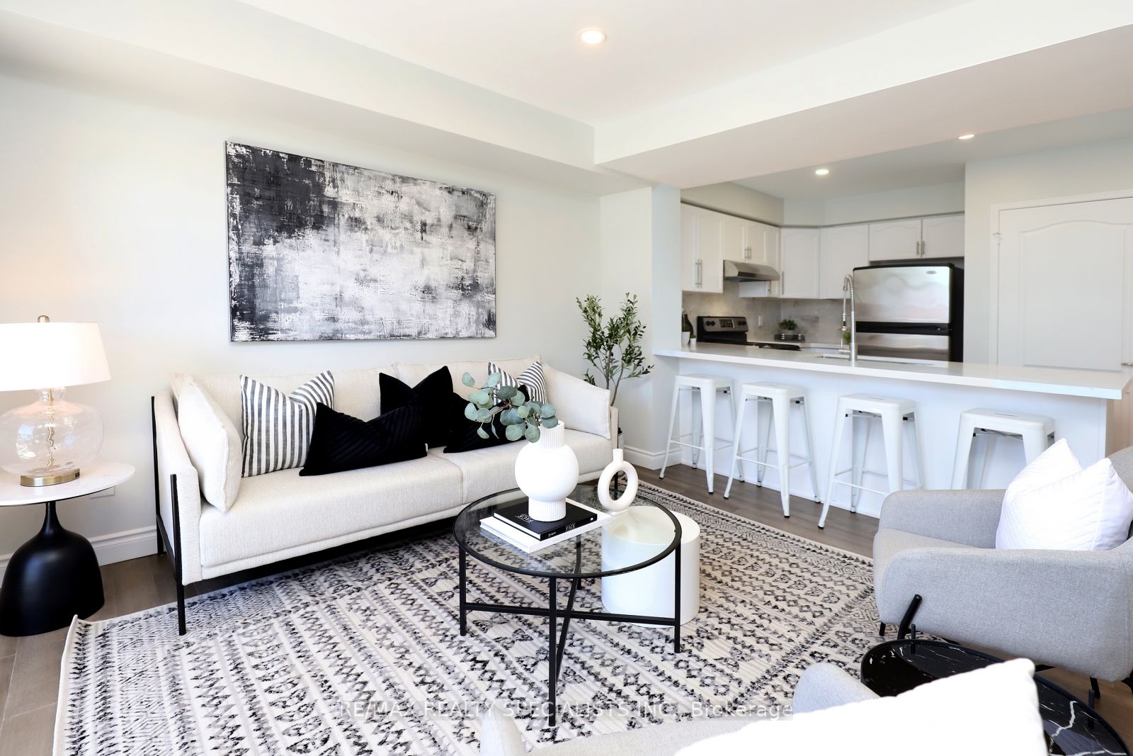 5050 Intrepid Dr, #63