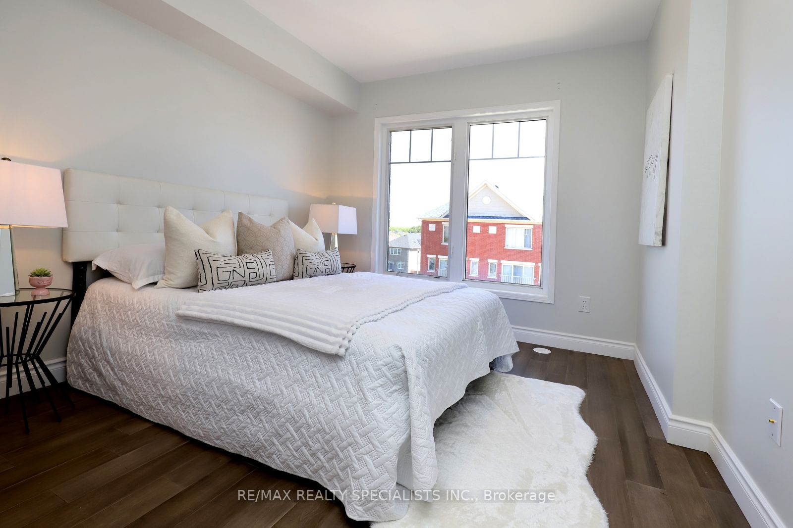 5050 Intrepid Dr, #63