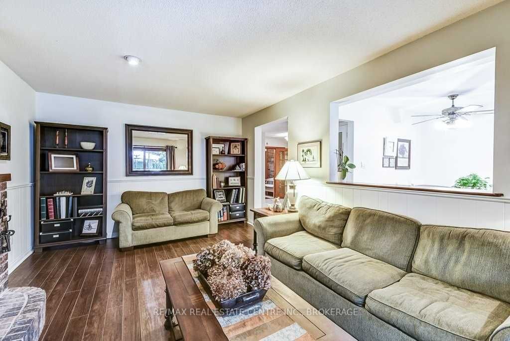 50 Curtis Dr