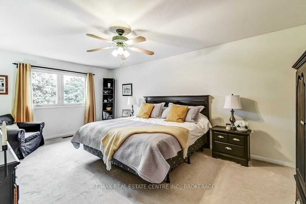 50 Curtis Dr
