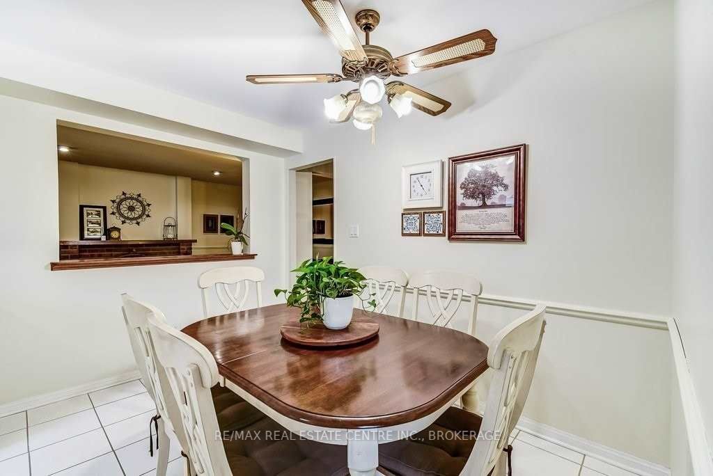 50 Curtis Dr